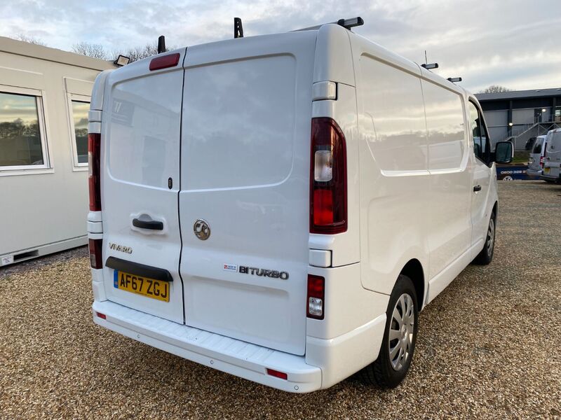 VAUXHALL VIVARO L1H1 2900 SPORTIVE 1.6 CDTI BITURBO 2017