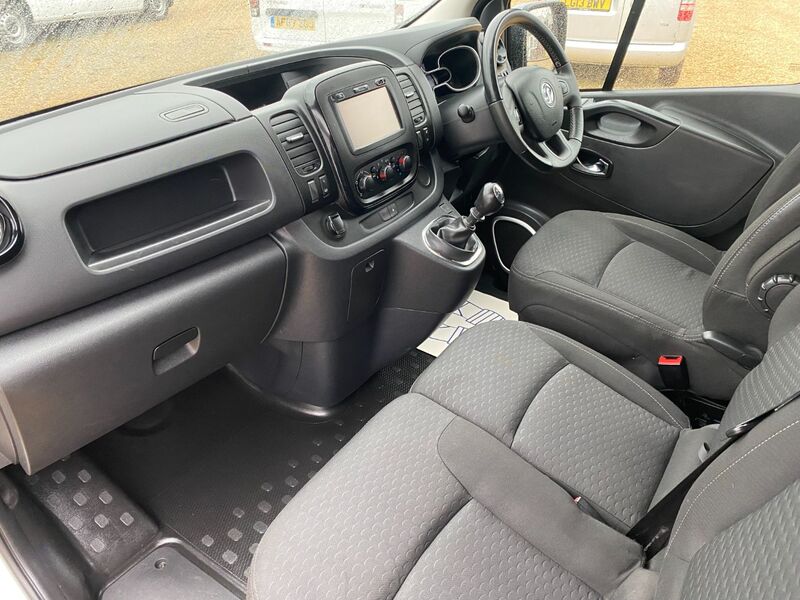 VAUXHALL VIVARO L1H1 2700 SPORTIVE 1.6 CDTI 120 SWB 2018