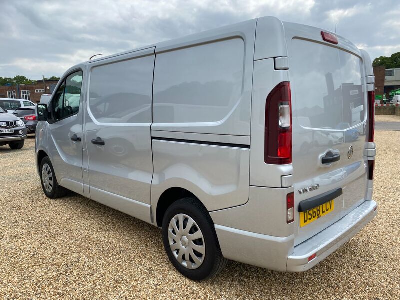 VAUXHALL VIVARO L1H1 2700 SPORTIVE 1.6 CDTI 120 SWB 2018