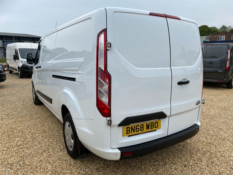 FORD TRANSIT CUSTOM 300 TREND 2.0 105 LWB 2018