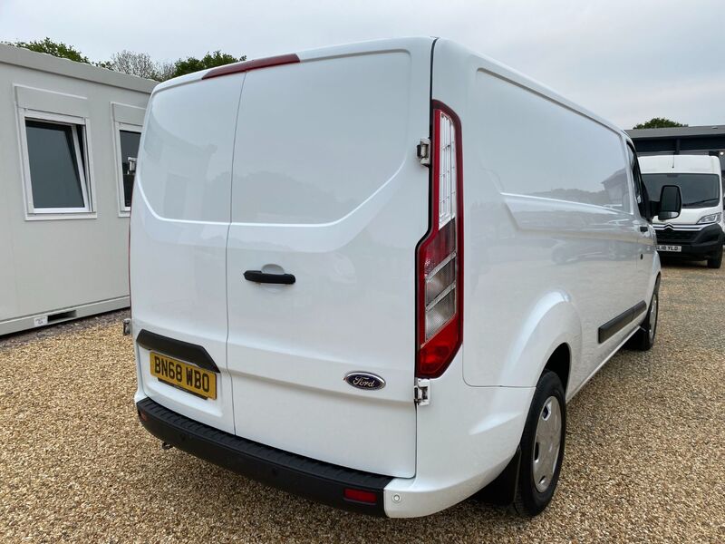 FORD TRANSIT CUSTOM 300 TREND 2.0 105 LWB 2018