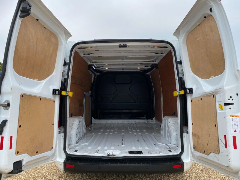 FORD TRANSIT CUSTOM 300 TREND 2.0 105 LWB 2018