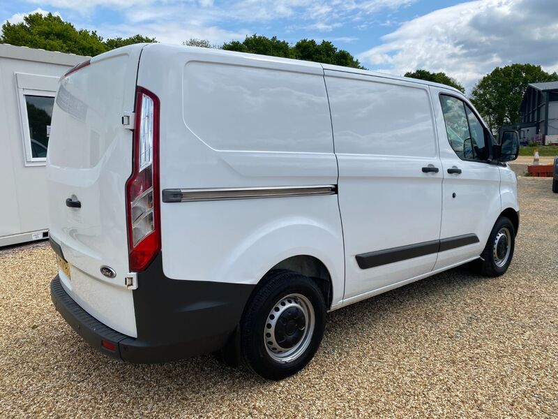 FORD TRANSIT CUSTOM 270 ECO TECH 2.2 125 SWB 2015