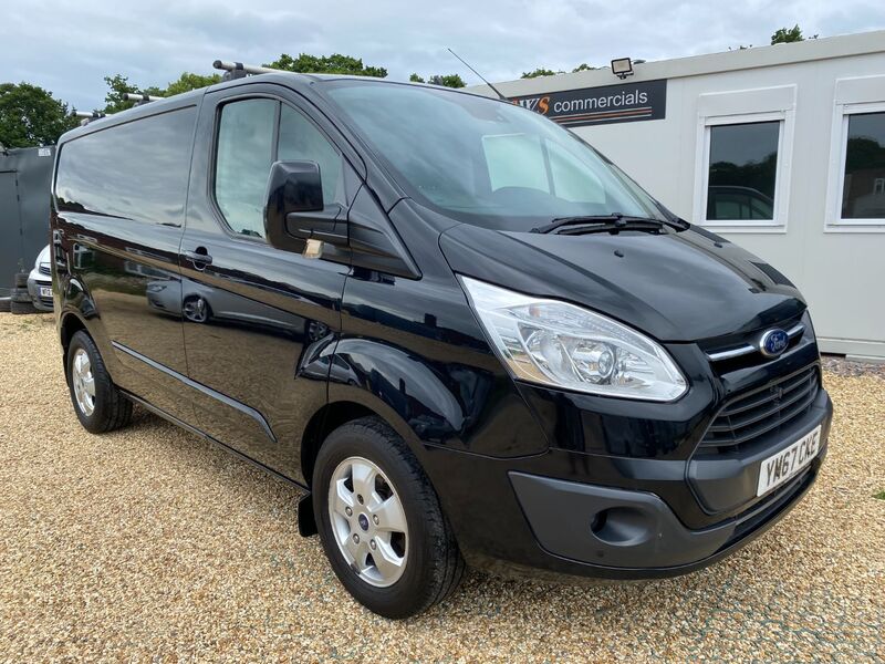 FORD TRANSIT CUSTOM 270 LIMITED 2.0 130 SWB 2017