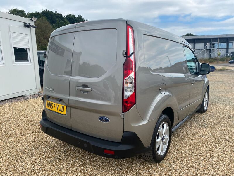 FORD TRANSIT CONNECT 200 LIMITED 1.5 120 L1 2018