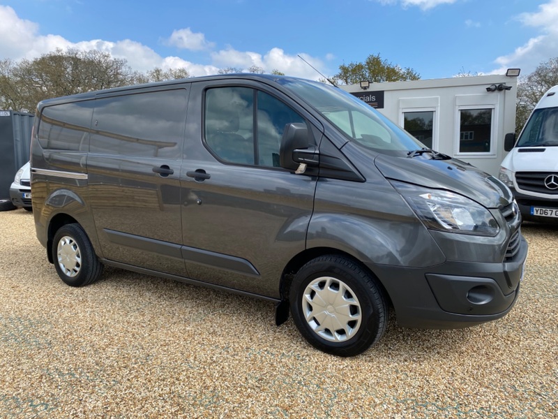 FORD TRANSIT CUSTOM 270 2.0 SWB L1H1 2017