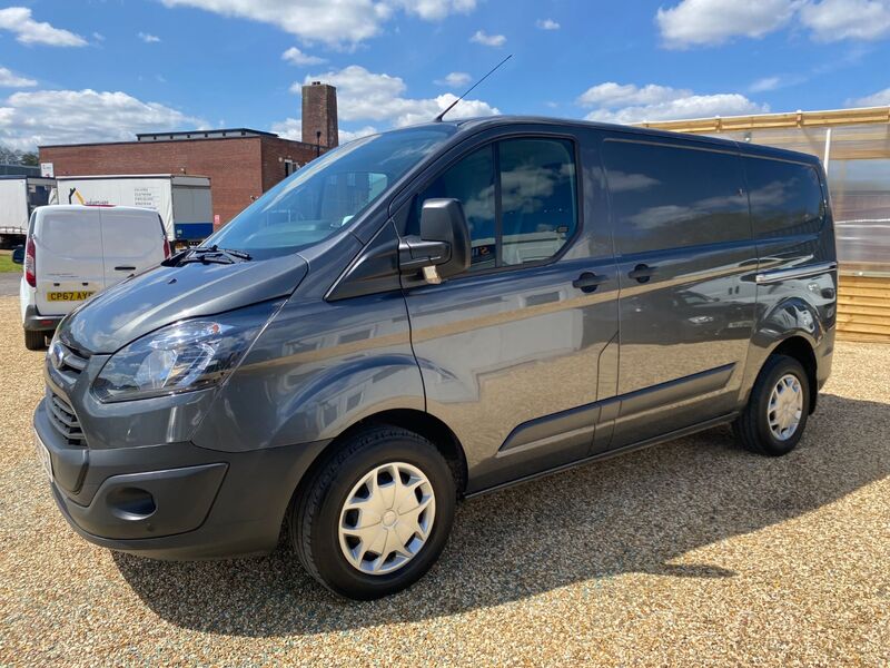 FORD TRANSIT CUSTOM 270 2.0 SWB 2017