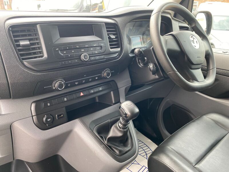 VAUXHALL VIVARO L2H1 3100 EDITION CREW CAB 2020