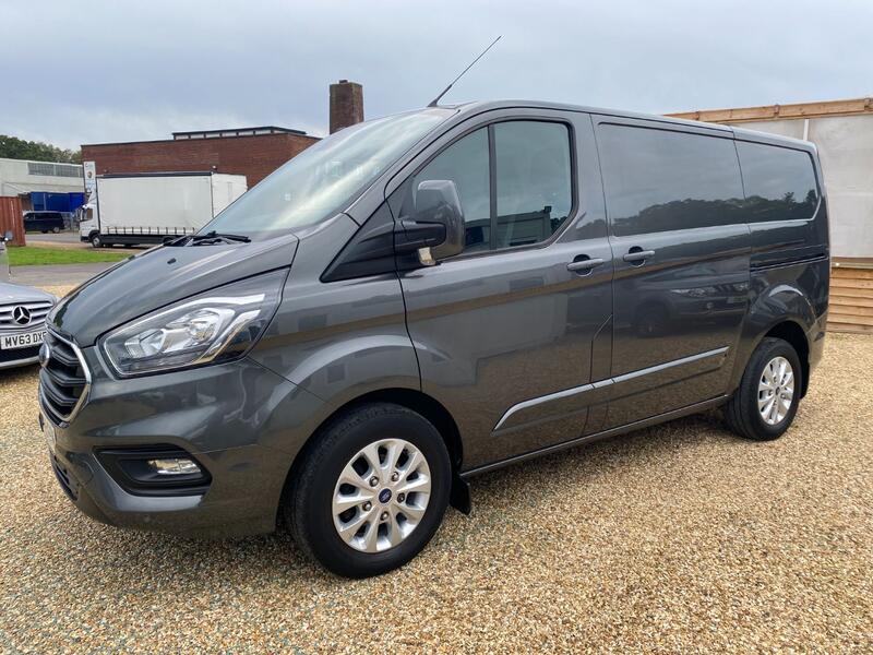 FORD TRANSIT CUSTOM 280 LIMITED 2.0 130 SWB 2018